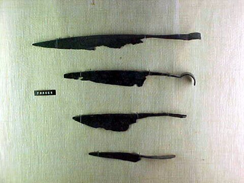 Roman knives in the Alesia Museum